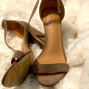 Beige Madden girl heels 🫶🏽